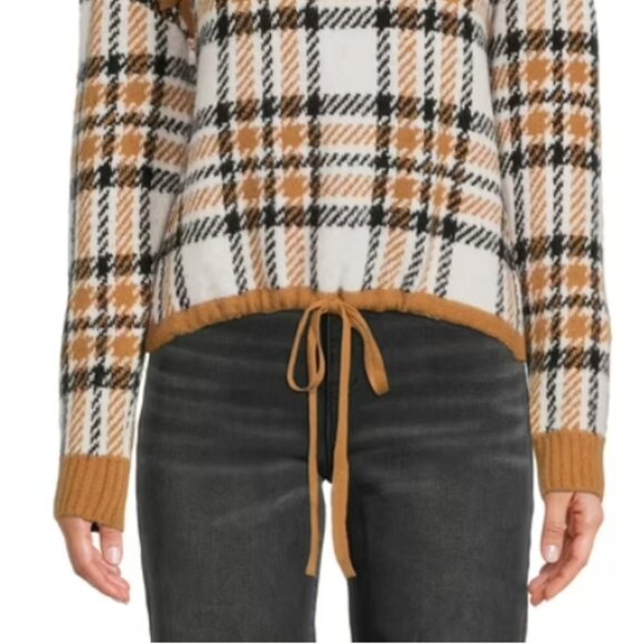 No Boundaries Size Small Sweater Original Price $44 - Picture 3 of 4